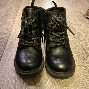 Old Navy Kids Black Lace-Up Boots